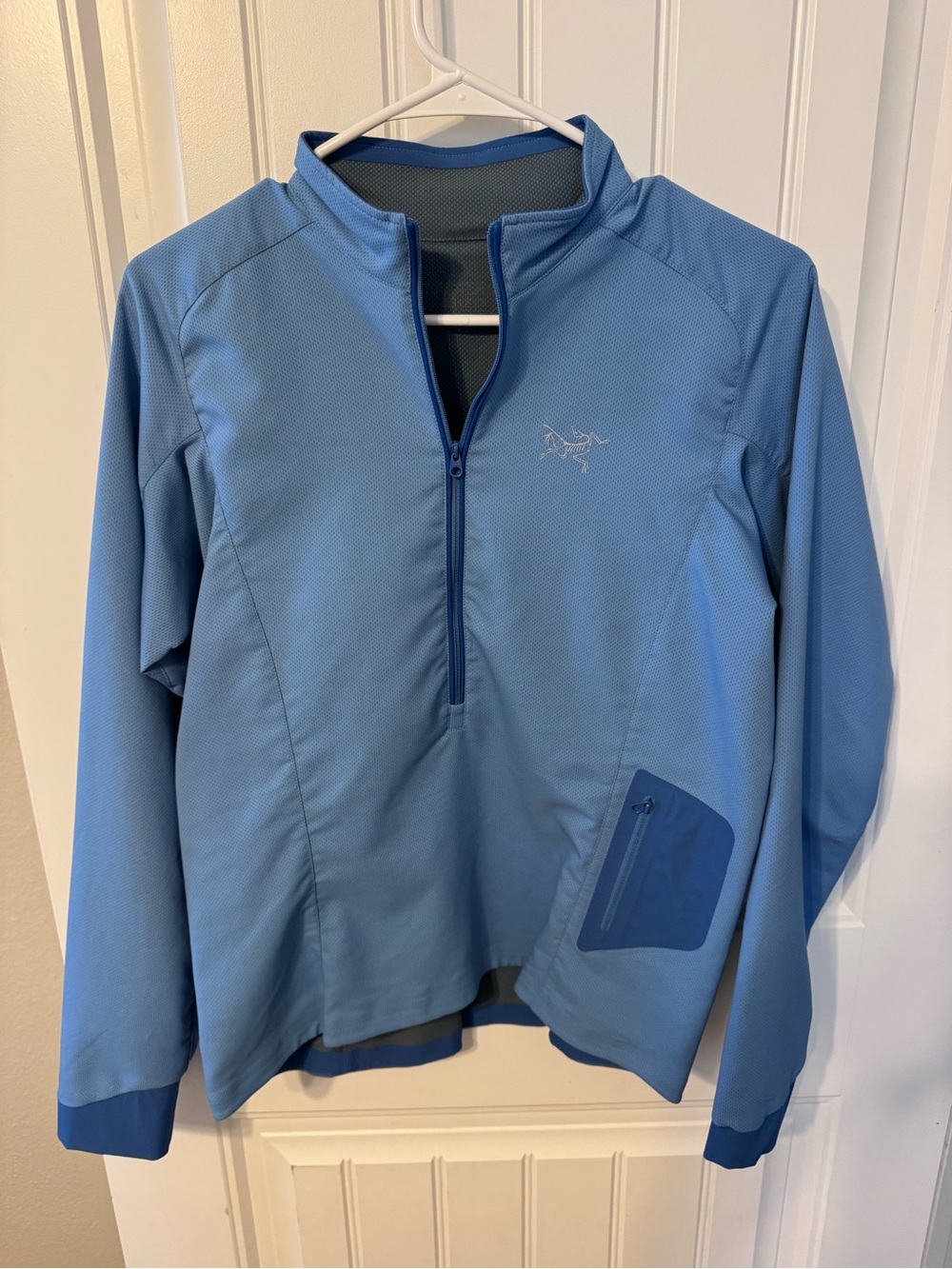 Arc'teryx Women's Sky Blue Quarter-Zip Pullover